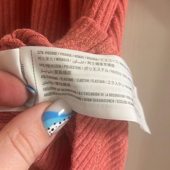 ✨ABERCROMBIE & FITCH Pink Front Tie Sz Medium Top Thermal✨ - Picture 7 of 7